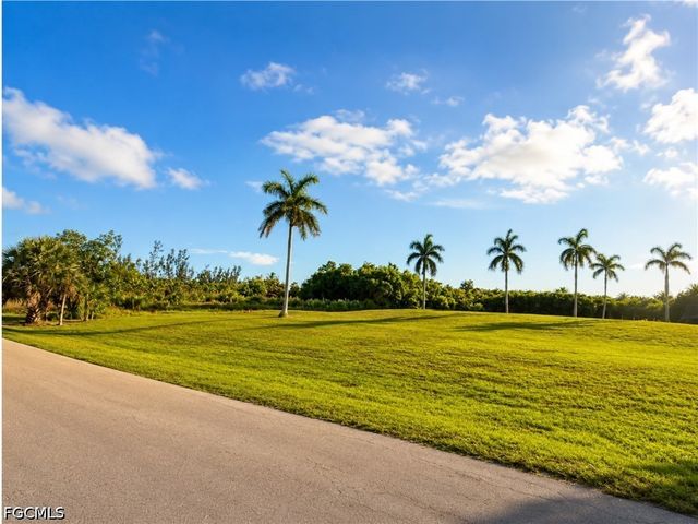 7655 Barrancas AVE, Bokeelia, FL 33922