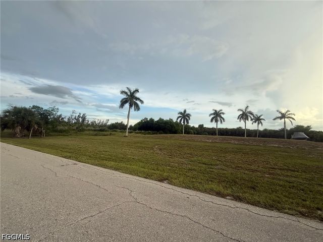 7655 Barrancas AVE, Bokeelia, FL 33922