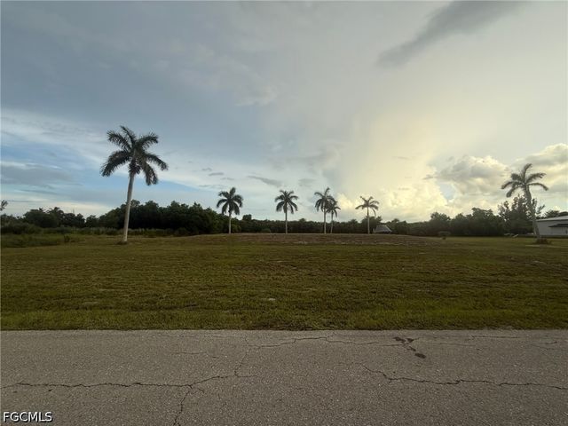 7655 Barrancas AVE, Bokeelia, FL 33922