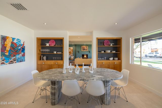 517 W HOLLY Street, Phoenix, AZ 85003