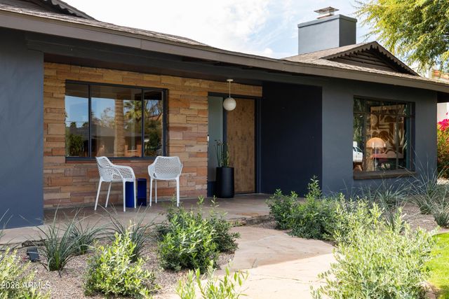 517 W HOLLY Street, Phoenix, AZ 85003