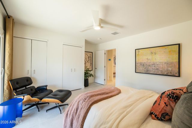 517 W HOLLY Street, Phoenix, AZ 85003