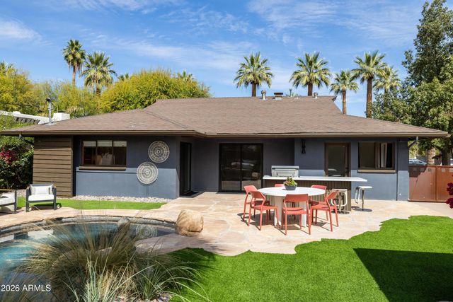 517 W HOLLY Street, Phoenix, AZ 85003