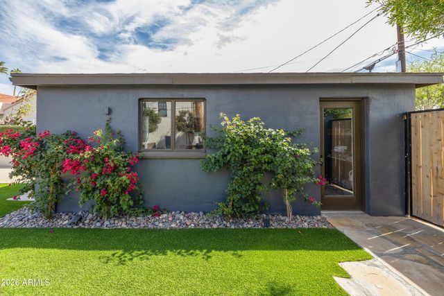 517 W HOLLY Street, Phoenix, AZ 85003