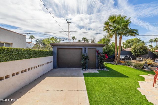 517 W HOLLY Street, Phoenix, AZ 85003