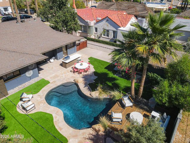 517 W HOLLY Street, Phoenix, AZ 85003