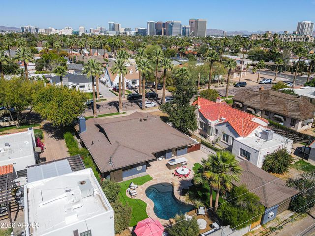 517 W HOLLY Street, Phoenix, AZ 85003