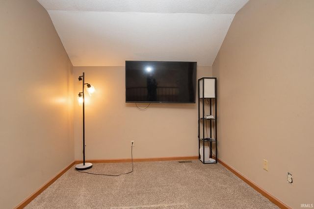 5420 Holly Oak Road, Fort Wayne, IN 46845