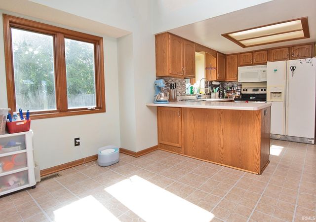 5420 Holly Oak Road, Fort Wayne, IN 46845