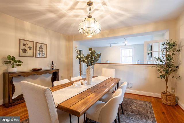 2012 CEDAR CIRCLE DR, Catonsville, MD 21228