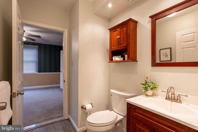 2012 CEDAR CIRCLE DR, Catonsville, MD 21228