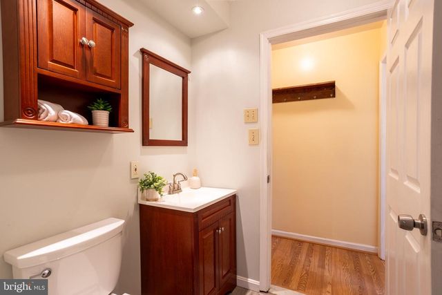 2012 CEDAR CIRCLE DR, Catonsville, MD 21228