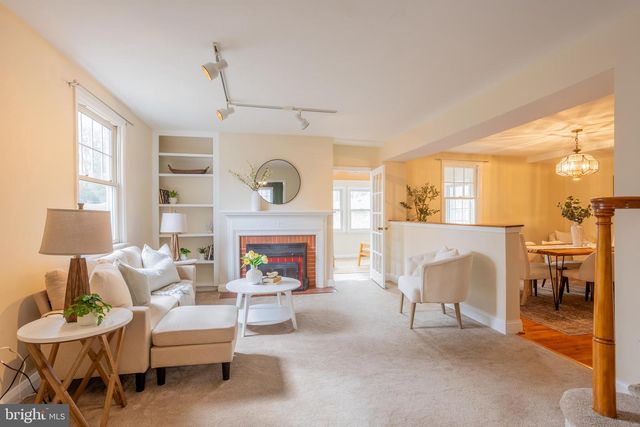 2012 CEDAR CIRCLE DR, Catonsville, MD 21228