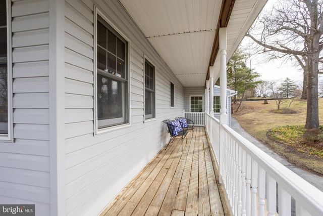 2012 CEDAR CIRCLE DR, Catonsville, MD 21228