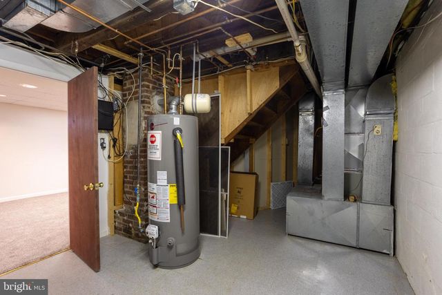 2012 CEDAR CIRCLE DR, Catonsville, MD 21228