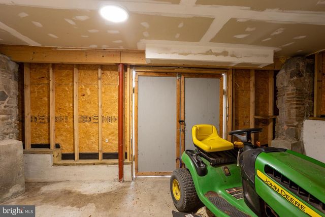 2012 CEDAR CIRCLE DR, Catonsville, MD 21228