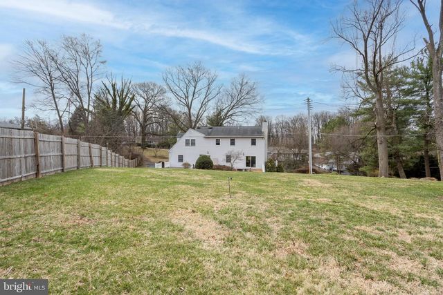 2012 CEDAR CIRCLE DR, Catonsville, MD 21228