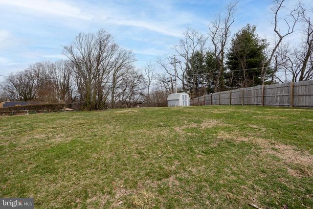 2012 CEDAR CIRCLE DR, Catonsville, MD 21228