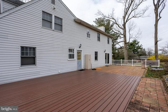 2012 CEDAR CIRCLE DR, Catonsville, MD 21228