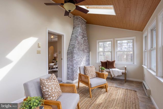 2012 CEDAR CIRCLE DR, Catonsville, MD 21228