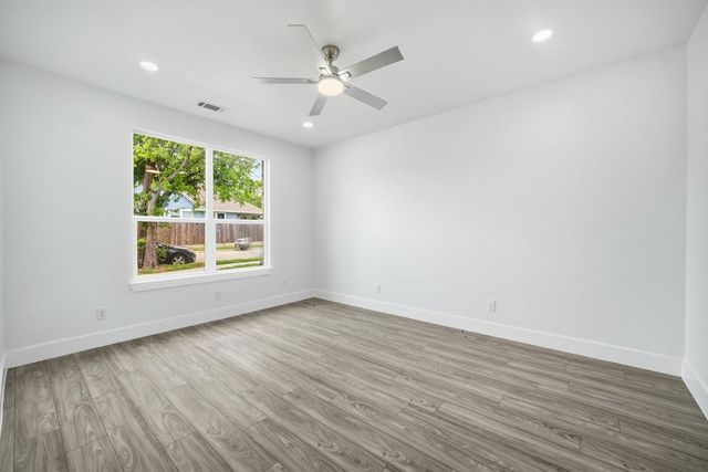 713 Exeter Street, Fort Worth, TX 76104