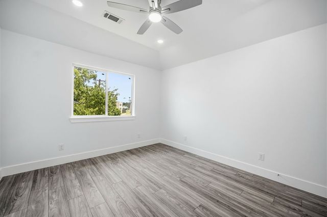 713 Exeter Street, Fort Worth, TX 76104