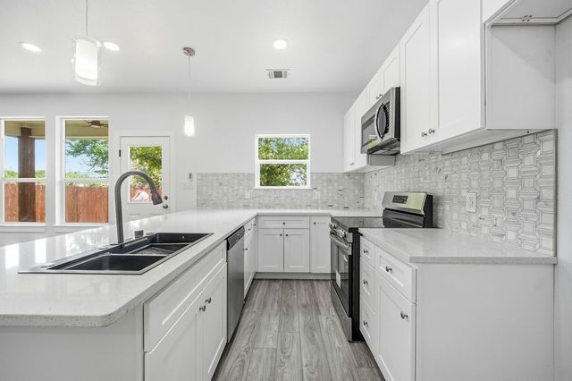 713 Exeter Street, Fort Worth, TX 76104