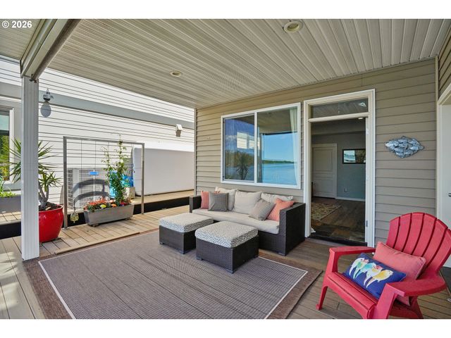 18525 Ne Marine Dr E8, Portland, OR 97230