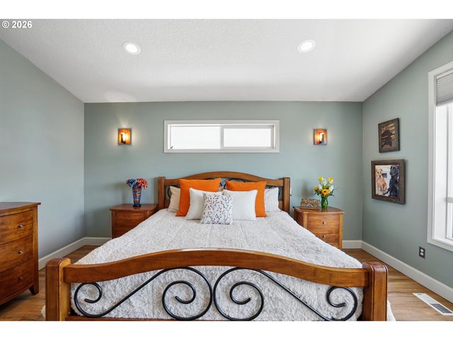 18525 Ne Marine Dr E8, Portland, OR 97230