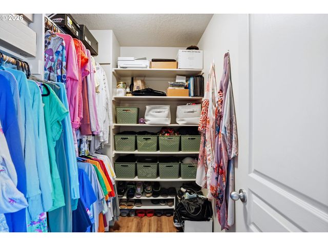 18525 Ne Marine Dr E8, Portland, OR 97230