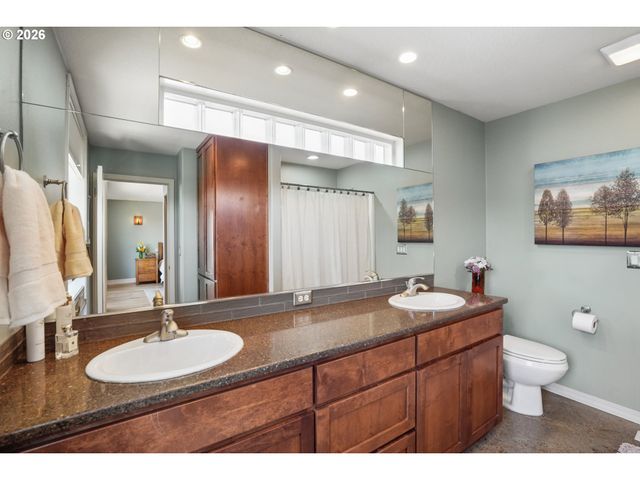 18525 Ne Marine Dr E8, Portland, OR 97230