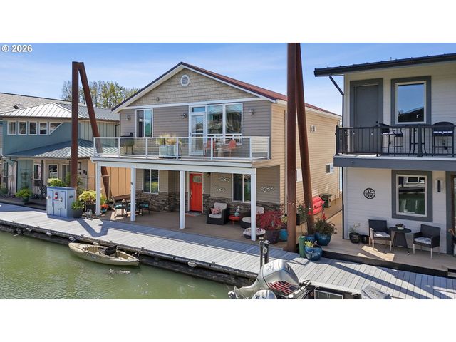 18525 Ne Marine Dr E8, Portland, OR 97230