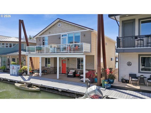 18525 Ne Marine Dr E8, Portland, OR 97230