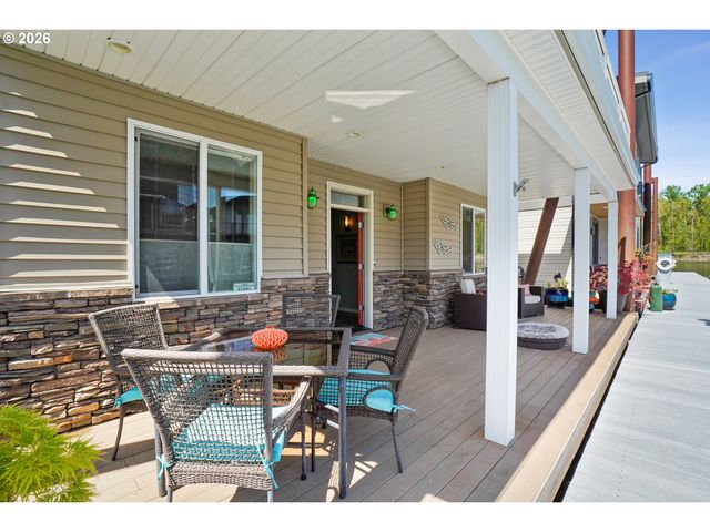 18525 Ne Marine Dr E8, Portland, OR 97230