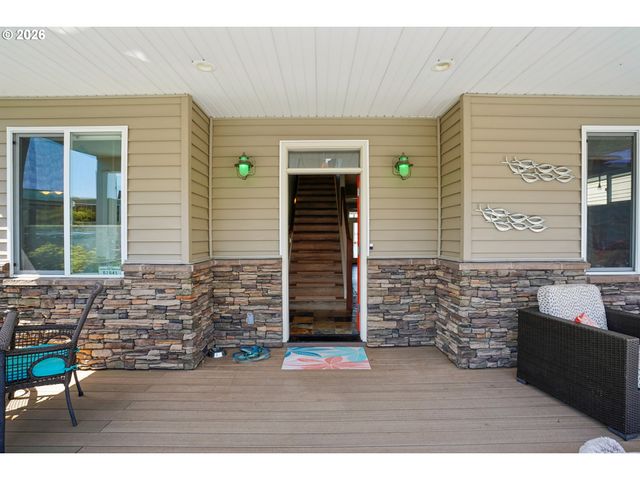 18525 Ne Marine Dr E8, Portland, OR 97230