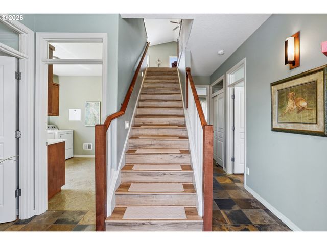 18525 Ne Marine Dr E8, Portland, OR 97230
