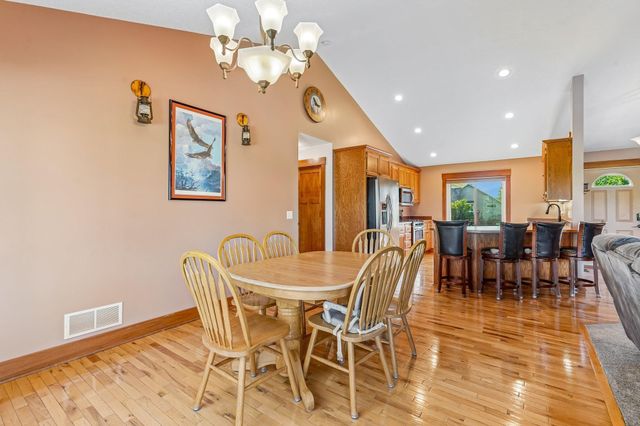 22865 Zion Parkway NW, Oak Grove, MN 55005