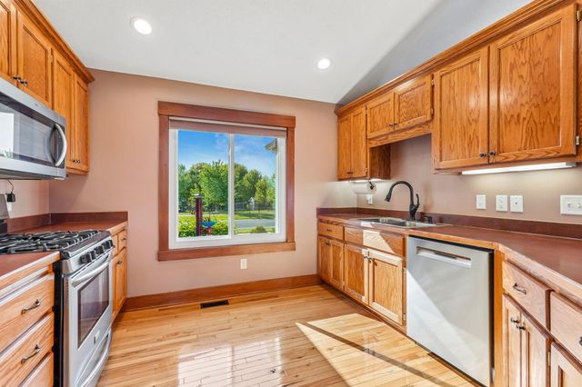 22865 Zion Parkway NW, Oak Grove, MN 55005