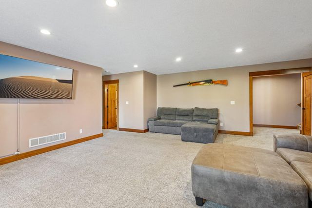 22865 Zion Parkway NW, Oak Grove, MN 55005