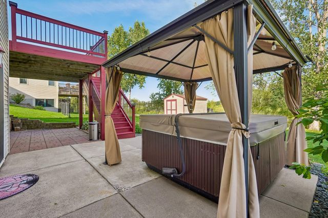 22865 Zion Parkway NW, Oak Grove, MN 55005