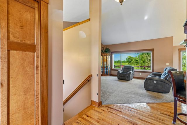 22865 Zion Parkway NW, Oak Grove, MN 55005