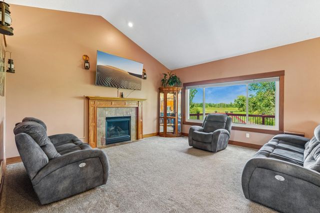 22865 Zion Parkway NW, Oak Grove, MN 55005