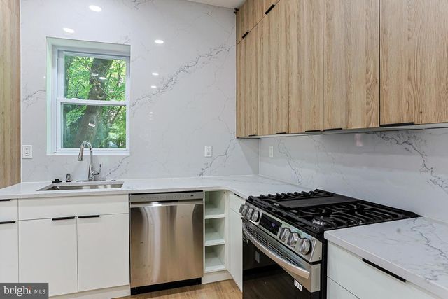 7415 SPRAGUE ST, Philadelphia, PA 19119