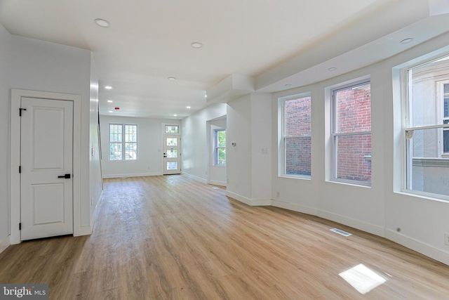 7415 SPRAGUE ST, Philadelphia, PA 19119