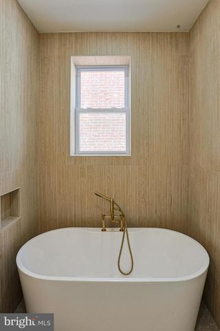 7415 SPRAGUE ST, Philadelphia, PA 19119