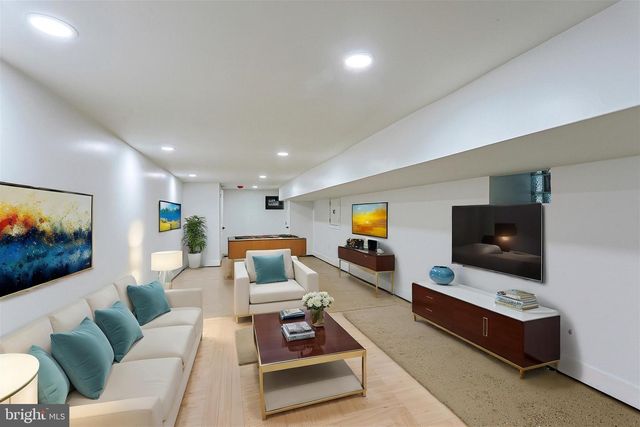 7415 SPRAGUE ST, Philadelphia, PA 19119