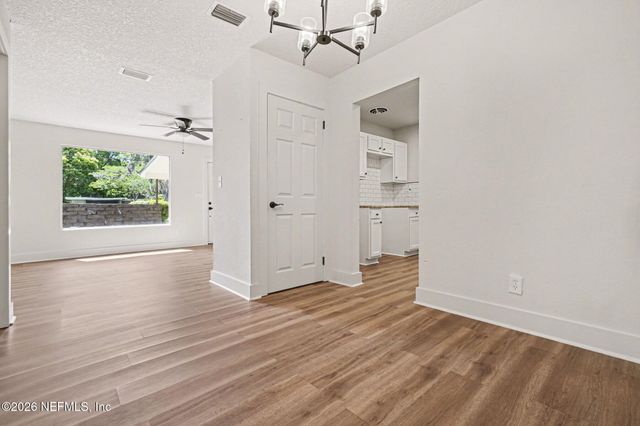 1017 LEGAY Avenue, Jacksonville, FL 32205