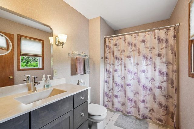 5224 Percival LANE, Mount Pleasant, WI 53406