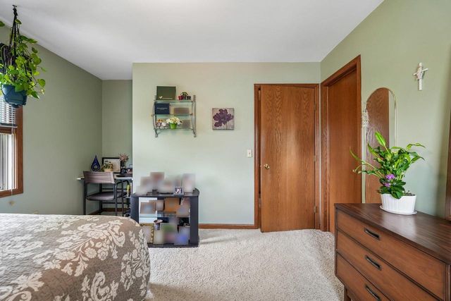 5224 Percival LANE, Mount Pleasant, WI 53406