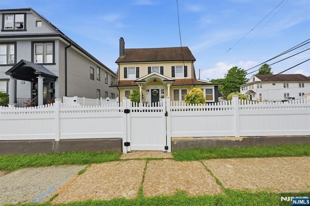 570-572 11th Avenue, Paterson, NJ 07514